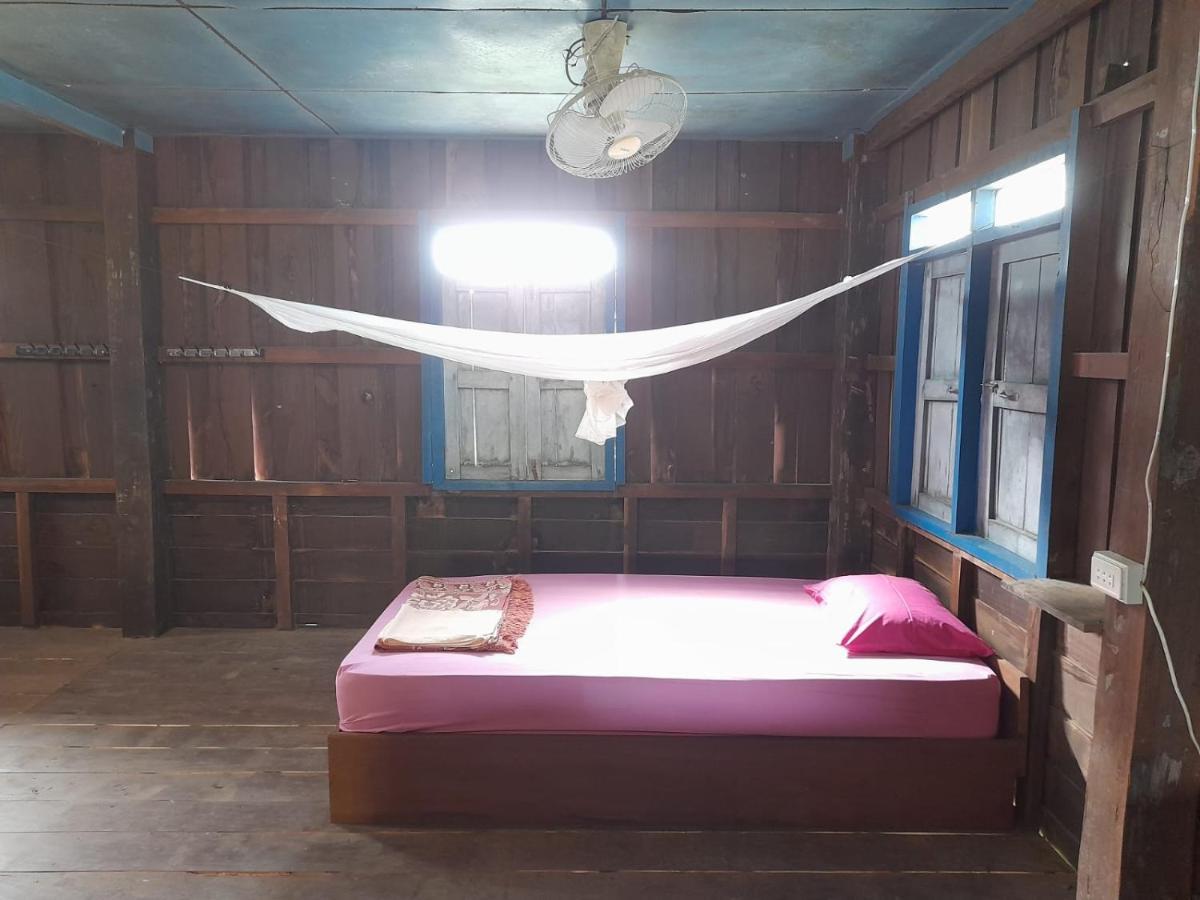 Ta'S Dorm Dondet Ostello Ban Dondét Esterno foto