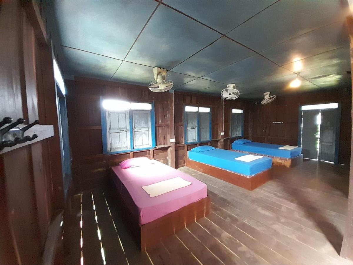 Ta'S Dorm Dondet Ostello Ban Dondét Esterno foto